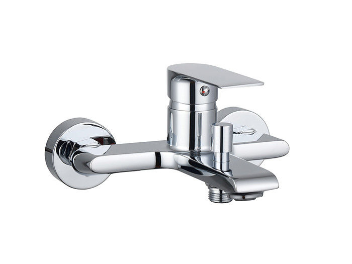 Một tay cầm tắm hoặc vòi sen máy trộn phòng tắm vòi vòi đồng chrome nước lạnh và nước nóng thiết kế hiện đại OEM